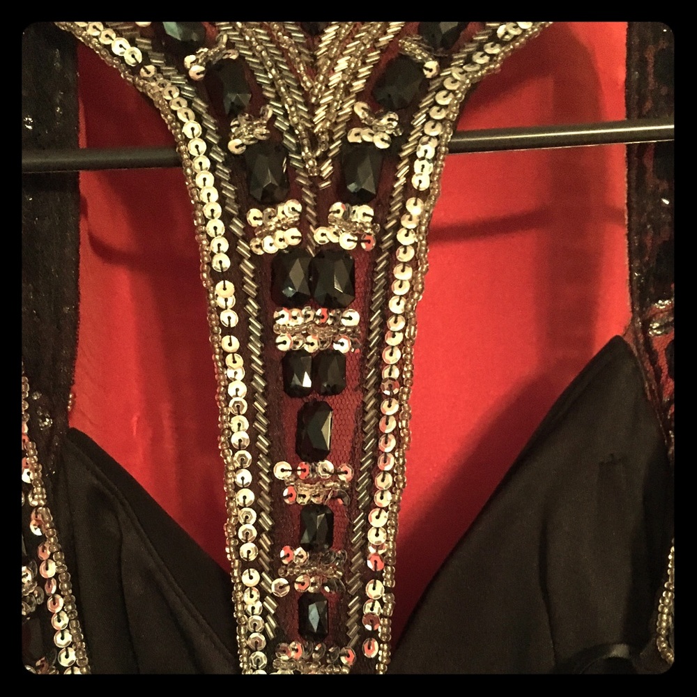 Black cocktail dress with sequins straps